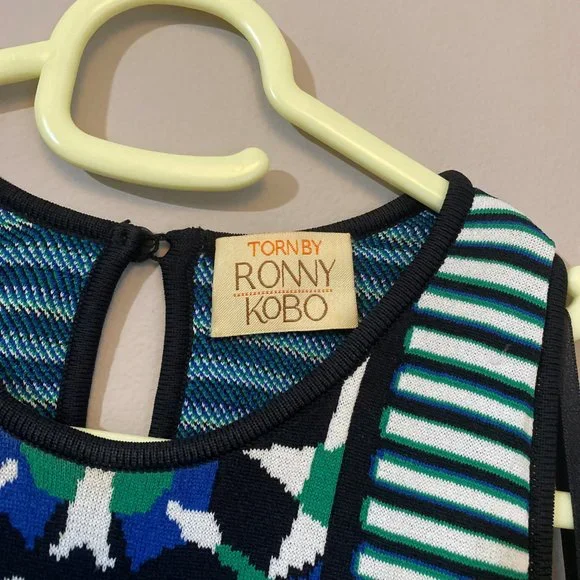 Dress - Picture 4 of 4